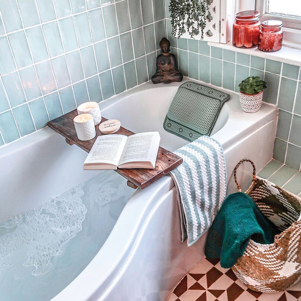 Stilska klinika umirjen dom, delček slike